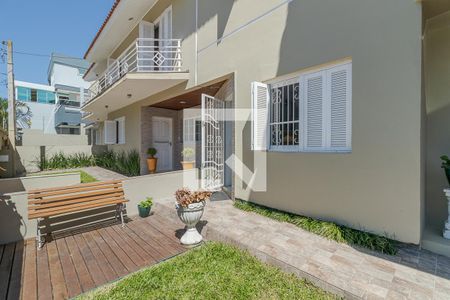 Casa à venda com 101m², 1 quarto e 1 vaga Casa à venda com 101m², 1 quarto e 1 vagaFachada
