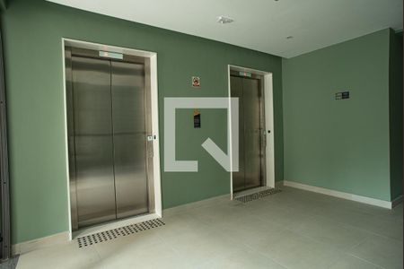 Apartamento para alugar com 28m², 1 quarto e 1 vagaElevadores