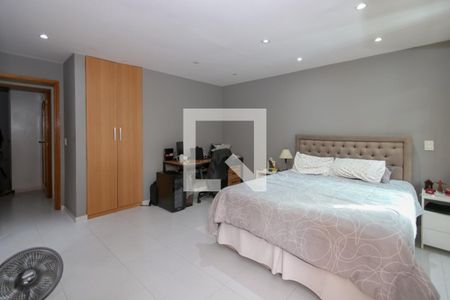 Suíte de casa de condomínio à venda com 3 quartos, 100m² em  Horto do |ipê, São Paulo