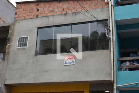 Casa para alugar com 80m², 2 quartos e sem vagaFachada