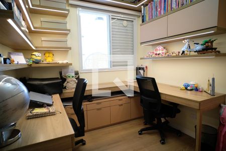 Apartamento à venda com 92m², 3 quartos e 2 vagasEscritório