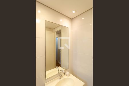 Apartamento à venda com 65m², 2 quartos e 1 vaga Apartamento à venda com 65m², 2 quartos e 1 vagaBanheiro Social