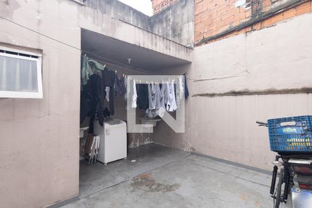 Área de Serviço de casa para alugar com 2 quartos, 40m² em Parque Edu Chaves, São Paulo