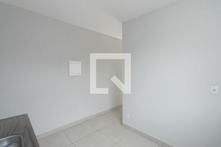 Cozinha de casa para alugar com 2 quartos, 40m² em Parque Edu Chaves, São Paulo