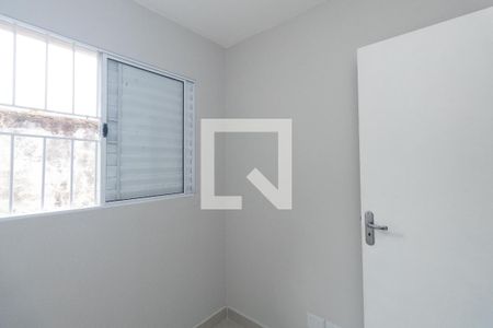 Quarto 2 de casa para alugar com 2 quartos, 40m² em Parque Edu Chaves, São Paulo