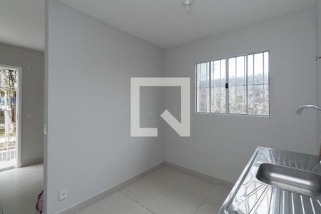 Cozinha de casa para alugar com 2 quartos, 40m² em Parque Edu Chaves, São Paulo
