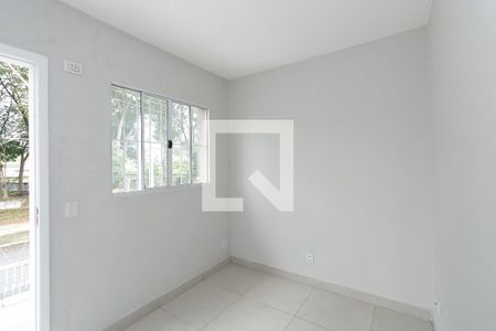 Sala de casa para alugar com 2 quartos, 40m² em Parque Edu Chaves, São Paulo