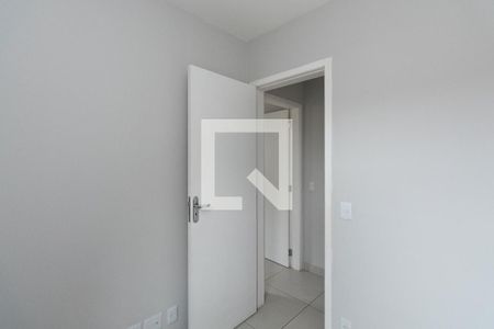 Quarto 2 de casa para alugar com 2 quartos, 40m² em Parque Edu Chaves, São Paulo