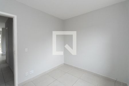 Quarto 1 de casa para alugar com 2 quartos, 40m² em Parque Edu Chaves, São Paulo