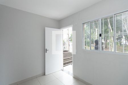 Sala de casa para alugar com 2 quartos, 40m² em Parque Edu Chaves, São Paulo