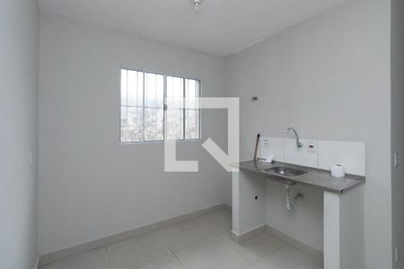 Cozinha de casa para alugar com 2 quartos, 40m² em Parque Edu Chaves, São Paulo