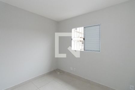 Quarto 1 de casa para alugar com 2 quartos, 40m² em Parque Edu Chaves, São Paulo