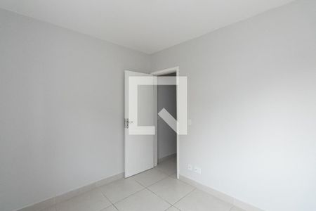 Quarto 1 de casa para alugar com 2 quartos, 40m² em Parque Edu Chaves, São Paulo