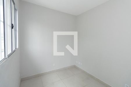 Sala de casa para alugar com 2 quartos, 40m² em Parque Edu Chaves, São Paulo