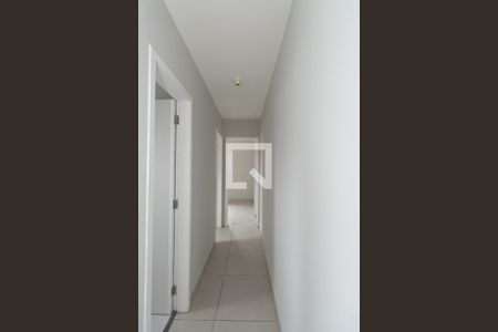 Corredor de casa para alugar com 2 quartos, 40m² em Parque Edu Chaves, São Paulo