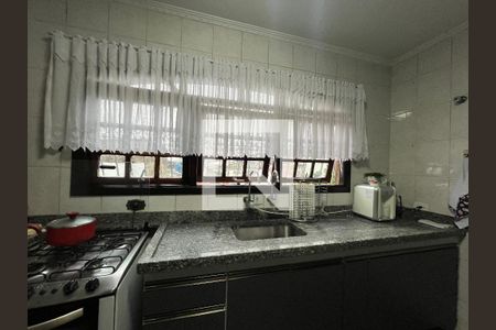 Casa à venda com 160m², 2 quartos e 2 vagasCozinha