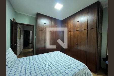 Casa à venda com 160m², 2 quartos e 2 vagasSuite
