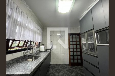 Casa à venda com 160m², 2 quartos e 2 vagasCozinha