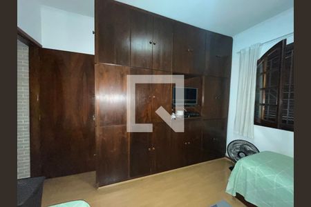 Casa à venda com 160m², 2 quartos e 2 vagasQuarto