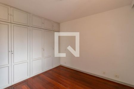 Apartamento para alugar com 160m², 3 quartos e 2 vagasQuarto Suíte