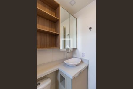 Banheiro de apartamento à venda com 1 quarto, 30m² em Km 18, Osasco