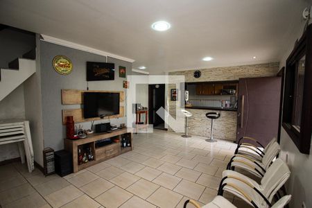 Casa à venda com 396m², 4 quartos e 6 vagas Casa à venda com 396m², 4 quartos e 6 vagasSala de estar 2