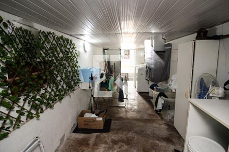 Casa à venda com 396m², 4 quartos e 6 vagas Casa à venda com 396m², 4 quartos e 6 vagasÁrea de Serviço