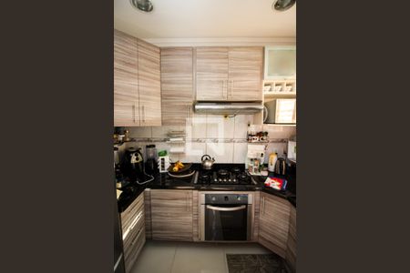 Casa à venda com 396m², 4 quartos e 6 vagas Casa à venda com 396m², 4 quartos e 6 vagasCozinha 1