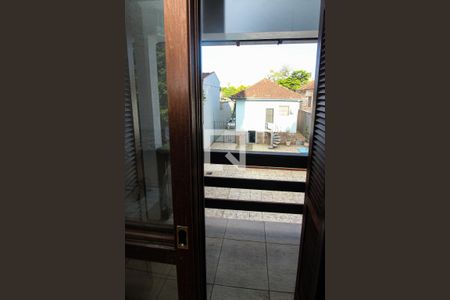 Casa à venda com 396m², 4 quartos e 6 vagas Casa à venda com 396m², 4 quartos e 6 vagasVista da Suíte 1