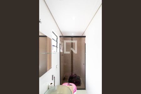 Casa à venda com 300m², 3 quartos e 4 vagasBanheiro da Suíte