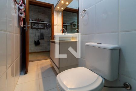 Casa à venda com 170m², 3 quartos e 2 vagasBanheiro Social 