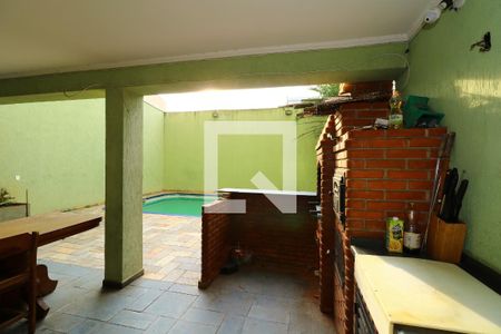 Casa à venda com 405m², 4 quartos e 5 vagasÁrea Social - Churrasqueira