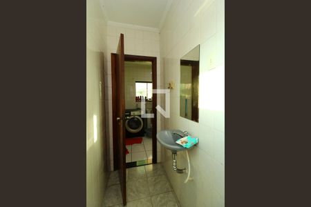 Casa à venda com 405m², 4 quartos e 5 vagasBanheiro de serviço 1