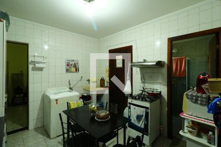 Casa à venda com 405m², 4 quartos e 5 vagasCozinha de Serviço