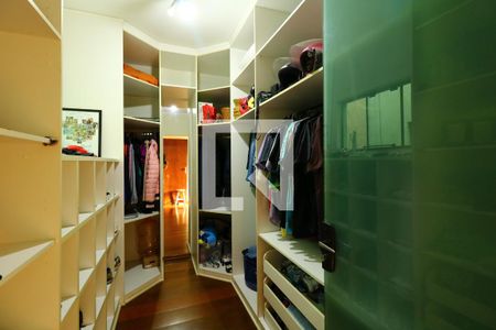 Casa à venda com 405m², 4 quartos e 5 vagasCloset da Suite
