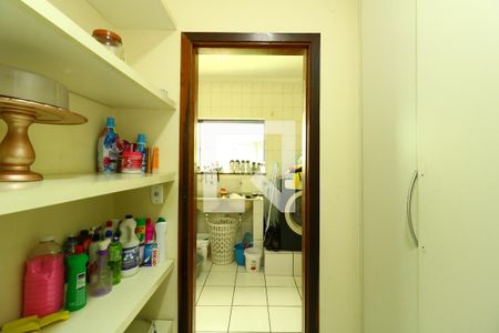 Casa à venda com 405m², 4 quartos e 5 vagasDispensa