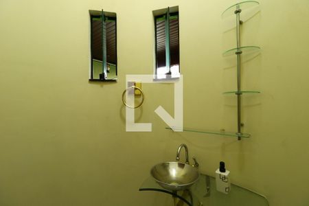 Casa à venda com 405m², 4 quartos e 5 vagasLavabo