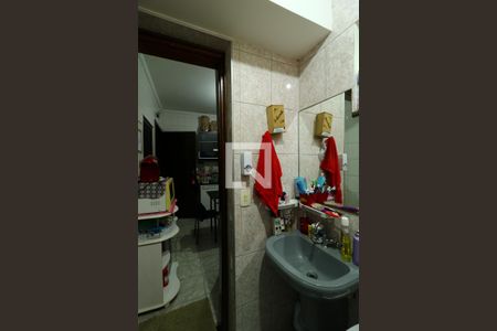 Casa à venda com 405m², 4 quartos e 5 vagasBanheiro de Serviço 2