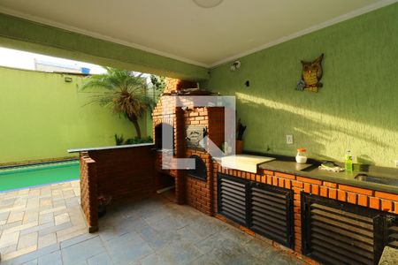 Casa à venda com 405m², 4 quartos e 5 vagasÁrea Social - Churrasqueira