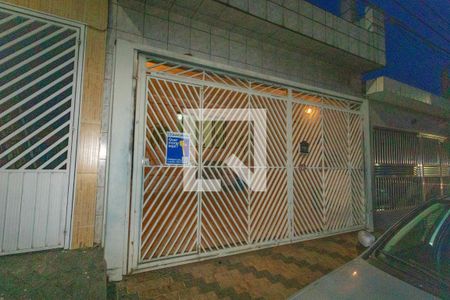 Casa à venda com 163m², 4 quartos e 2 vagasFachada