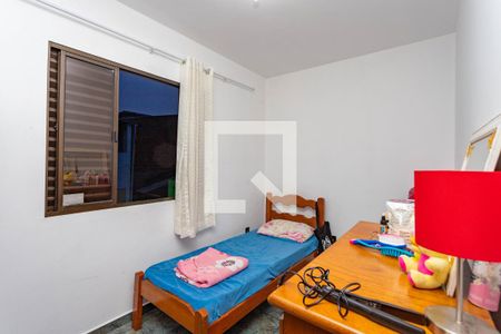 Casa à venda com 163m², 4 quartos e 2 vagasQuarto 2