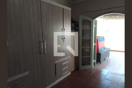 Casa à venda com 217m², 4 quartos e 3 vagas