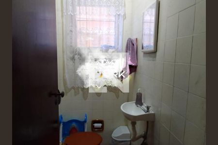 Casa à venda com 217m², 4 quartos e 3 vagas