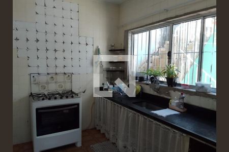 Casa à venda com 217m², 4 quartos e 3 vagas