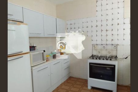 Casa à venda com 217m², 4 quartos e 3 vagas