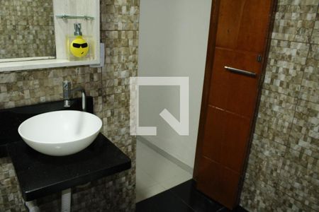 Casa para alugar com 240m², 2 quartos e 2 vagasBanheiro