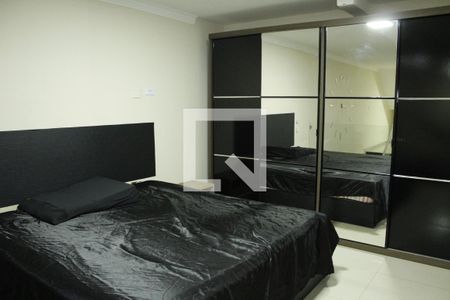 Casa para alugar com 240m², 2 quartos e 2 vagasQuarto