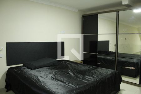 Casa para alugar com 240m², 2 quartos e 2 vagasQuarto