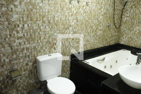 Casa para alugar com 240m², 2 quartos e 2 vagasBanheiro