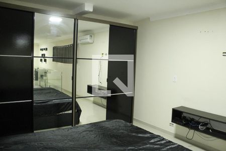 Casa para alugar com 240m², 2 quartos e 2 vagasQuarto